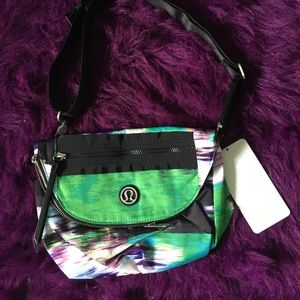 Lululemon festival bag